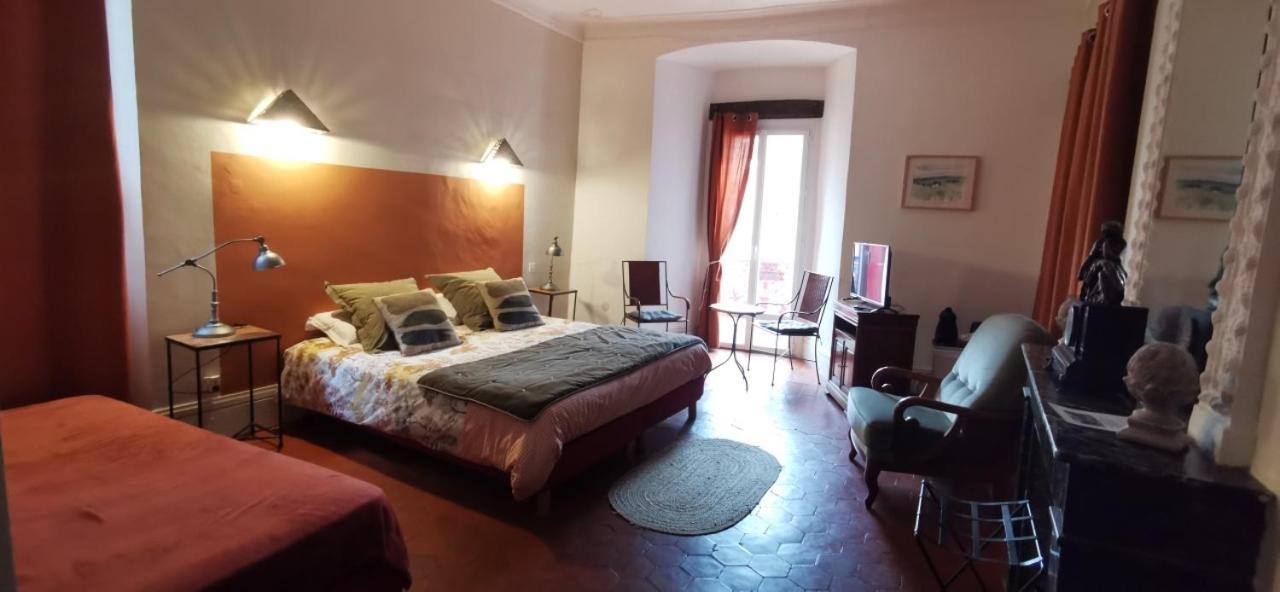 Le Mimosa Bed & Breakfast Saint-Saturnin-de-Lucian Eksteriør bilde