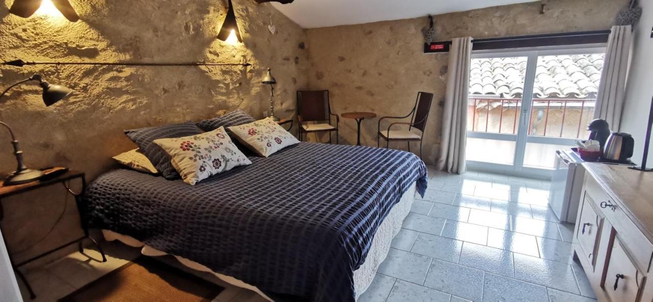 Le Mimosa Bed & Breakfast Saint-Saturnin-de-Lucian Eksteriør bilde
